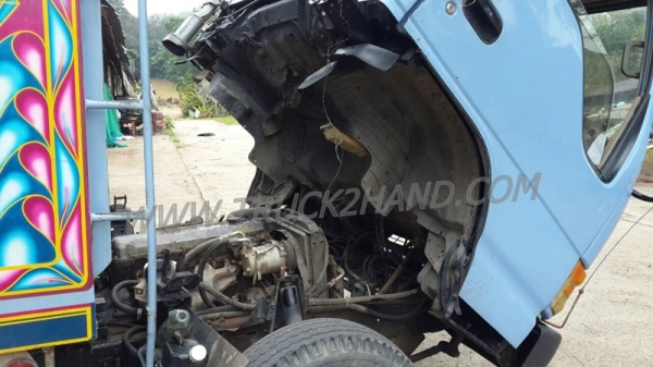 รถบรรทุก 6 ล้อดัมพ์ ยี่ห้อ ISUZU NPR 120 แรงม้า  พวงมาลัยพาวเว่อร์