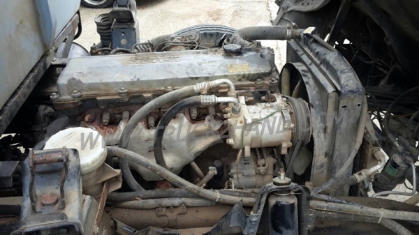 รถบรรทุก 6 ล้อดัมพ์ ยี่ห้อ ISUZU NPR 120 แรงม้า  พวงมาลัยพาวเว่อร์