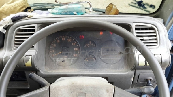 รถบรรทุก 6 ล้อดัมพ์ ยี่ห้อ ISUZU NPR 120 แรงม้า  พวงมาลัยพาวเว่อร์