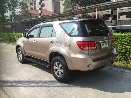 ขาย FORTUNER ปี10 3.0V ออโต้ มือเดียวป้ายแดง
