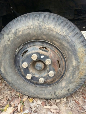 ขายด่วนรถ6ล้อNQRเครื่อง175เเรงติดเครนUNIC.2.20ตันรถสวยวิ่งได้77957กิโล