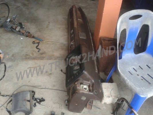 ขายยกชุด คอนโซลหน้า + พวงมาลัย + ประตูด้านซ้าย