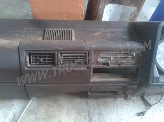 ขายยกชุด คอนโซลหน้า + พวงมาลัย + ประตูด้านซ้าย