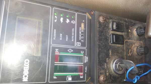 ขายด่วน รถแม็คโคร KOBELCO SK120 MARK /// มารค์ทีซีเรียสูงชั่วโม่งทำงานน้อย รถนอกนำเข้าไม่เคยใช้งานในเมืองไทยเลย