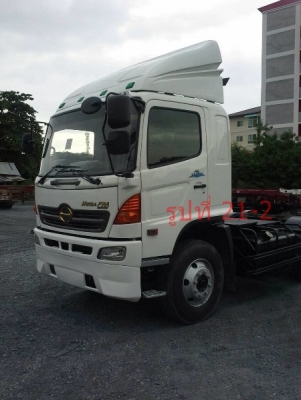 รถหัวลาก HINO 330  ปี 52 ราคาเงินสด 1,850,000 ติดต่อคุณนริศ 081-733-5156