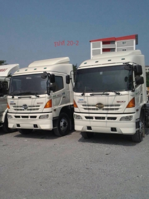 รถหัวลาก HINO 330  ปี 52 ราคาเงินสด 1,850,000 ติดต่อคุณนริศ 081-733-5156