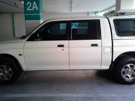 ขาย MITSUBISHI STRADA GRANDIS 2.8 สี่ประตู ขาย MITSUBISHI STRADA GRANDIS 2.8 สี่ประตู