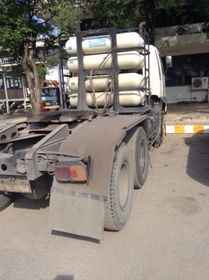 ขายรถบรรทุกสิบล้อหัวลาก HINO 2K เครื่อง 260 แรง ติดแก๊ส ปี 39 ทะเบียนพร้อม