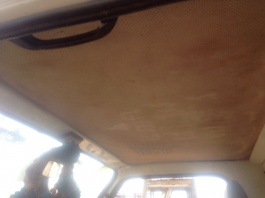 ISUZU ELF 115 HP 4BD1 หกล้อดั๊มพ์ กระบะดั๊มพ์เหล็กบรรทุก 3-4 คิว รถสภาพดีพร้อมใช้งานได้เลยครับ เครื่องแรงดีแห้งดี ภายในเก๋งคอนโซลสวยครบ ช่วงล่างคัชซีไม่ผุไม่บวม เอกสารทะเบียนภาษีครบพร้อมโอน ราคาต่อรองได้ครับ