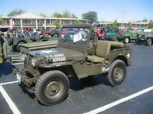 ตามหาถัง..น้ำมัน.M.38.หน่อยคับ..ใครมี..ขอแบ่งหน่อยคับ