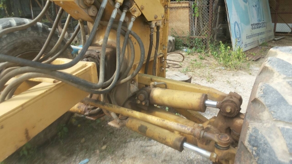 ขายด่วนครับ รถเกรด CATERPILLAR 140G 72V รถพร้อมใช้เลยครับ เจ้านาย