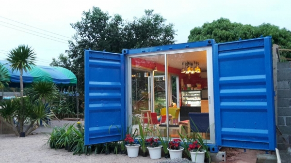 ตู้คอนเทนเนอร์ร้านกาแฟ ขนาด 2.5 x 6 เมตร ตกแต่งสวยๆ ติดต่อ 08-1406-4505