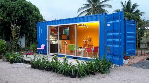 ตู้คอนเทนเนอร์ร้านกาแฟ ขนาด 2.5 x 6 เมตร ตกแต่งสวยๆ ติดต่อ 08-1406-4505