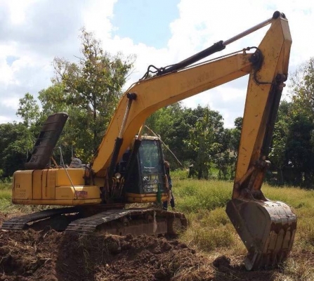 **850,000 บ.ต่อรอง**ขายแบคโฮ KOMATSU PC200-6 CUMMINS เครื่องเดิม ปั้มเดิม ไฟฟ้าครบ 21,4xx ชั่วโมง เครื่องยนต์CUMMINS 6สูบ แน่นๆ แรงดี ปั้มดีแรง ทำงานดี คล่องตัว เร็วดี ไม่โหลด บูมอาร์มสวย ไม่ปะไม่ดาม บุ้งกี๋หนาไม่ผุ เอวดีแน่น ไม่แตกไม่ร้าว ช่วงล่าง70-80\%