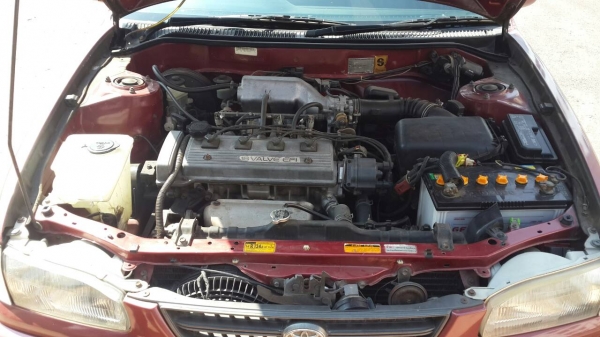 toyota corola ตูดเป็ด (ตอง1) ไม่เคยชนพร้อมใช้จัดไฟแนนซืได้