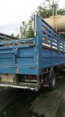 กระบะเลส 6ล้อ สวยๆ