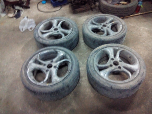 ขายล้อขอบ16" ตามสภาพ4รู114 ราคา2,500พร้อมยาง