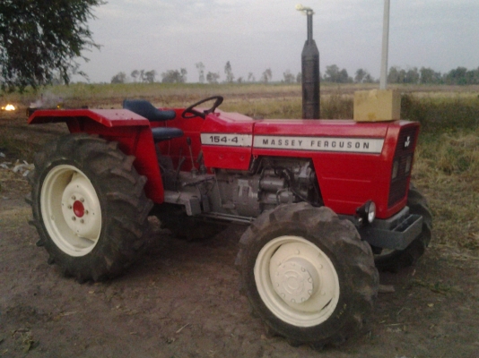 ขายครับแมกซี่154-4  สองเพลาเก่านอกประมูลติดมา สวยๆ