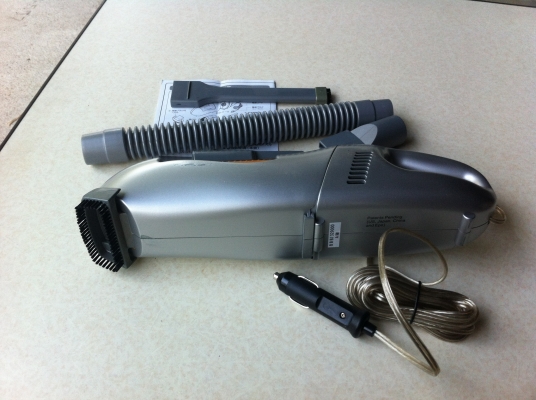 เครื่องดูดฝุ่นในรถของใหม่พร้อมใช้จากญี่ปุ่นพร้อมหัวดูดแบบต่างๆ เครื่องดูดฝุ่นในรถของใหม่พร้อมใช้จากญี่ปุ่นพร้อมหัวดูดแบบต่างๆ