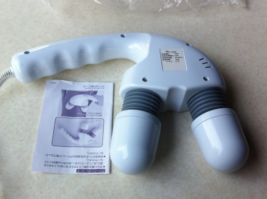 Beauty Slim เครื่องสั่นนวดด้วยความเร็วสูงแบบสองหัว ปรับสปีดความเร็วได้สองระดับ Beauty Slim เครื่องสั่นนวดด้วยความเร็วสูงแบบสองหัว ปรับสปีดความเร็วได้สองระดับ