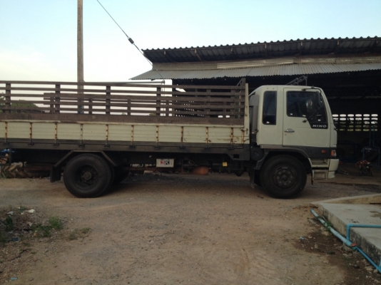 ขายรถบรรทุก 6 ล้อใหญ่ ยาว 5.5 เมตร Hino  FF3H