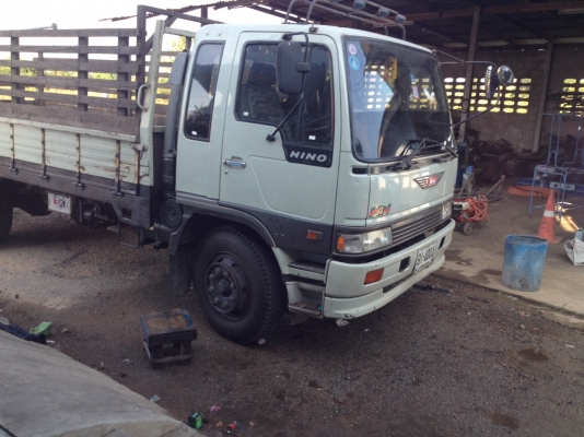ขายรถบรรทุก 6 ล้อใหญ่ ยาว 5.5 เมตร Hino  FF3H