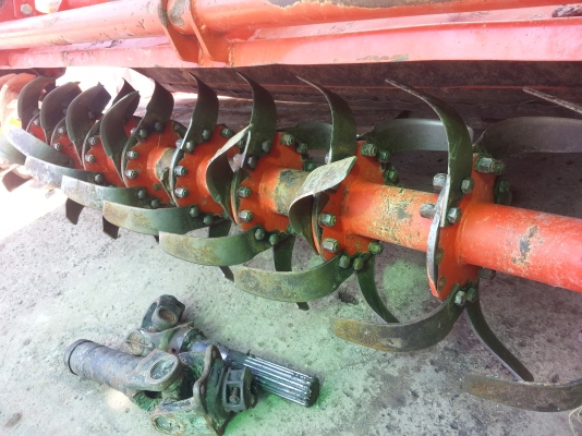 โรตารี่ตราช้างRX220H  ใบดี พร้อมยอยปั่น