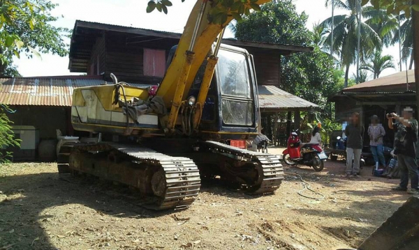 **540,000 บ.ต่อรอง**ขายแบคโฮ120 ยอดนิยม KOBELCO MARK-3 SK120 เครื่องเดิม ปั้มเดิม ไฟฟ้าตัด เครื่องดีแน่น ปั้มดี แรงดี ทำงานดี คล่องตัว ไม่โหลด บูมอาร์มดี มีดามล่าง1แผล บุ้งกี๋หนาไม่ผุ เอวดีแน่น ไม่แตกไม่ร้าว ช่วงล่าง70-80\% โซ่ดี แทร็กครบ เฟรมหนาไม่ผุ โรลเ **540,000 บ.ต่อรอง**ขายแบคโฮ120 ยอดนิยม KOBELCO MARK-3 SK120 เครื่องเดิม ปั้มเดิม ไฟฟ้าตัด เครื่องดีแน่น ปั้มดี แรงดี ทำงานดี คล่องตัว ไม่โหลด บูมอาร์มดี มีดามล่าง1แผล บุ้งกี๋หนาไม่ผุ เอวดีแน่น ไม่แตกไม่ร้าว ช่วงล่าง70-80\% โซ่ดี แทร็กครบ เฟรมหนาไม่ผุ โรลเ