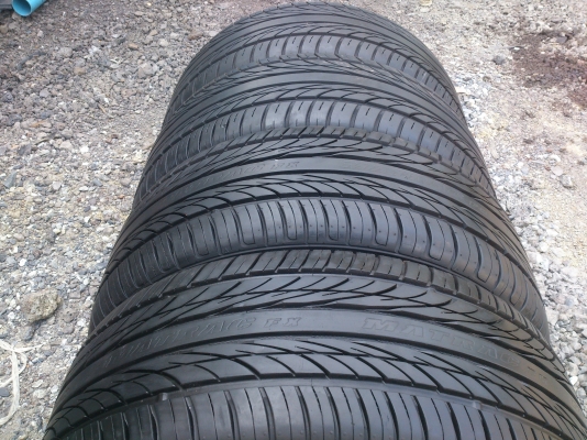 ขายแม็กขอบ18 5รู100,114 8นิ้ว พร้อมยาง225/45R18 ยางสัปดาห์ที่30ปี11  ยางสวยมากนิ่มลึกดอกเต็มใช้งานน้อยไม่แตกลายไม่ร้าวสวยๆ  จำนวน 1  ชุด