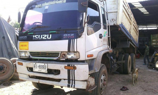 ***ขายแล้วครับขอบคุณ Truck2hand ขาย10ล้อ2เพลาดั้ม ราคาเบาๆ ISUZU DECA FXZ-270 EURO1 ปี43 เครื่องเดิม เกียร์อีตั้น เครื่อง6SD1-Turbo 270แรง แน่นดี แรงดี เกียร์ดีเข้าง่ายไม่หลุด ช่วงล่างเดิม คัสซีดี เดิม ยังสวย ไม่ปะไม่ดาม มีกระเทาะบ้าง กระบะดั้มเหล็กSSM สา ***ขายแล้วครับขอบคุณ Truck2hand ขาย10ล้อ2เพลาดั้ม ราคาเบาๆ ISUZU DECA FXZ-270 EURO1 ปี43 เครื่องเดิม เกียร์อีตั้น เครื่อง6SD1-Turbo 270แรง แน่นดี แรงดี เกียร์ดีเข้าง่ายไม่หลุด ช่วงล่างเดิม คัสซีดี เดิม ยังสวย ไม่ปะไม่ดาม มีกระเทาะบ้าง กระบะดั้มเหล็กSSM สา