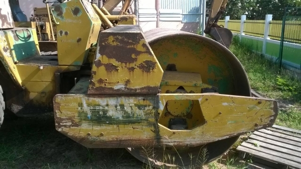 ขายรถบดสั่นสะเทือน เอวอ่อน สภาพใช้งานได้ดี ราคาคุยกันได้ครับ ขายรถบดสั่นสะเทือน เอวอ่อน สภาพใช้งานได้ดี ราคาคุยกันได้ครับ