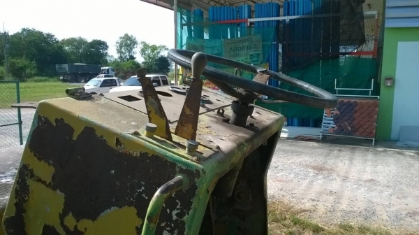 ขายรถบดสั่นสะเทือน เอวอ่อน สภาพใช้งานได้ดี ราคาคุยกันได้ครับ ขายรถบดสั่นสะเทือน เอวอ่อน สภาพใช้งานได้ดี ราคาคุยกันได้ครับ