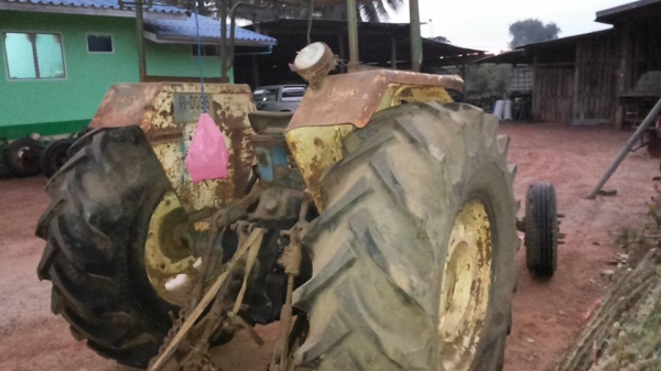 ***ขายแล้วครับขอบคุณ Truck2hand ขายรถไถ1เพลา FORD5000 รุ่น รวงข้าว วางเครื่อง KOMATSU 4D105-75แรง 4สูบ เกียร์เดิม ท้ายเดิม คานหน้า6ล้อ 6น็อต ยางสวย4เส้น รถทำ ตั้งใจทำรถคีบอ้อย ขายให้ปั้นต่อ ตามสภาพ ราคาถูกๆ โนบุ้ค มีสัญญาซื้อขายให้ ราคาต่อรองได้นิดหน่อยเด ***ขายแล้วครับขอบคุณ Truck2hand ขายรถไถ1เพลา FORD5000 รุ่น รวงข้าว วางเครื่อง KOMATSU 4D105-75แรง 4สูบ เกียร์เดิม ท้ายเดิม คานหน้า6ล้อ 6น็อต ยางสวย4เส้น รถทำ ตั้งใจทำรถคีบอ้อย ขายให้ปั้นต่อ ตามสภาพ ราคาถูกๆ โนบุ้ค มีสัญญาซื้อขายให้ ราคาต่อรองได้นิดหน่อยเด