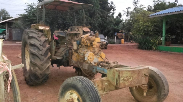 ***ขายแล้วครับขอบคุณ Truck2hand ขายรถไถ1เพลา FORD5000 รุ่น รวงข้าว วางเครื่อง KOMATSU 4D105-75แรง 4สูบ เกียร์เดิม ท้ายเดิม คานหน้า6ล้อ 6น็อต ยางสวย4เส้น รถทำ ตั้งใจทำรถคีบอ้อย ขายให้ปั้นต่อ ตามสภาพ ราคาถูกๆ โนบุ้ค มีสัญญาซื้อขายให้ ราคาต่อรองได้นิดหน่อยเด ***ขายแล้วครับขอบคุณ Truck2hand ขายรถไถ1เพลา FORD5000 รุ่น รวงข้าว วางเครื่อง KOMATSU 4D105-75แรง 4สูบ เกียร์เดิม ท้ายเดิม คานหน้า6ล้อ 6น็อต ยางสวย4เส้น รถทำ ตั้งใจทำรถคีบอ้อย ขายให้ปั้นต่อ ตามสภาพ ราคาถูกๆ โนบุ้ค มีสัญญาซื้อขายให้ ราคาต่อรองได้นิดหน่อยเด