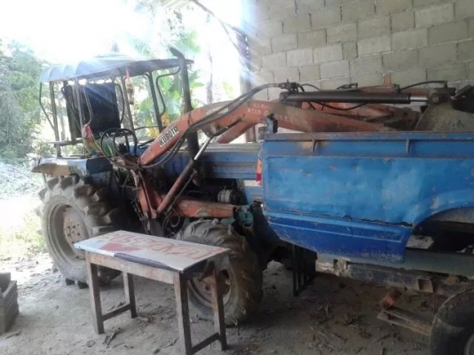 รถไถแชมช์285ตักดินและรถกระบะยกดั้ม