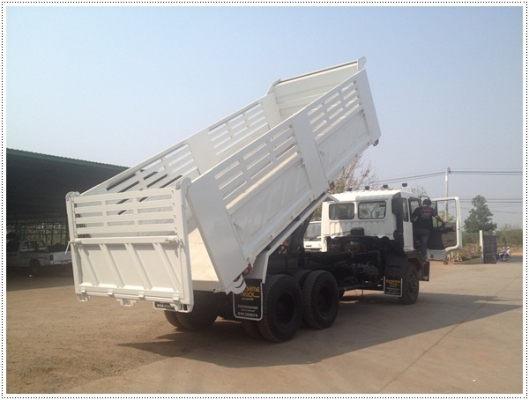 ขาย HINO PROFIA เครื่อง P11C 320 แรงม้ากระบะดั้มพ์ดิน ยาว 6.00 เมตร กว้าง 2.50 เมตร สูง 1.50 เมตร รถใหม่ทั้งคัน สภาพสวยพร้อมวิ่ง ราคาลดรับปีใหม่