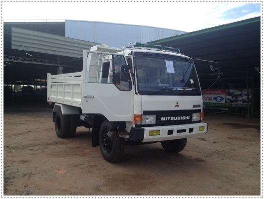 ขายครับ FUSO เครื่อง 185 แรงม้ากระบะดั้มพ์ดิน ยาว 3.80 เมตร กว้าง 2.20 เมตร ยาง 900 ขอบ 20 นิ้วพร้อมใช้ทำใหม่ทั้งคัน