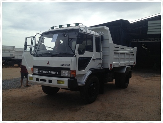ขายครับ FUSO เครื่อง 185 แรงม้ากระบะดั้มพ์ดิน ยาว 3.80 เมตร กว้าง 2.20 เมตร ยาง 900 ขอบ 20 นิ้วพร้อมใช้ทำใหม่ทั้งคัน