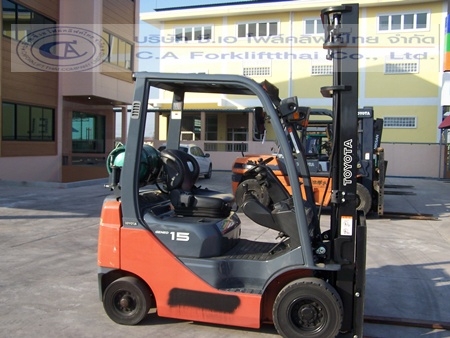 ขายรถ โฟล์คลิฟท์ TOYOTA รุ่น 8-FG15