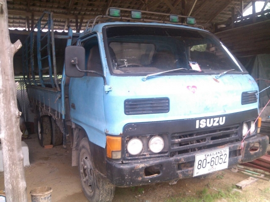 ขายรถบรรทุก 6 ล้อรั้ว ISUZU KS22 110 แรงม้า ราคา 150000 - Truck2Hand.com