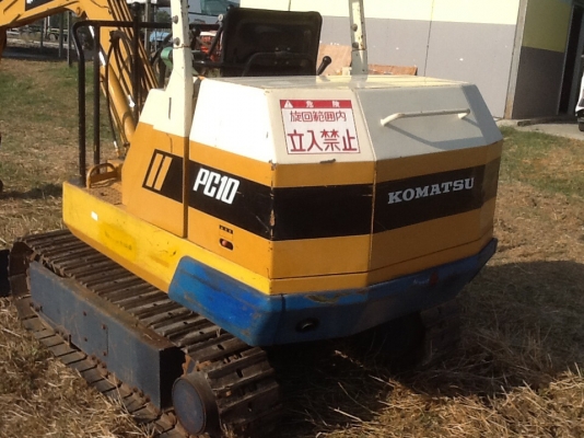 Komutsu pc10-3 นำเข้าจากญี่ปุ่นไม่เคยใช้ในไทย Komutsu pc10-3 นำเข้าจากญี่ปุ่นไม่เคยใช้ในไทย