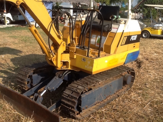 Komutsu pc10-3 นำเข้าจากญี่ปุ่นไม่เคยใช้ในไทย Komutsu pc10-3 นำเข้าจากญี่ปุ่นไม่เคยใช้ในไทย