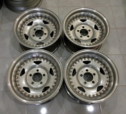 ขายล้อ CENTERLINE USA 15x7 ออฟ-13 5/114.3 ประมูลจากญี่ปุ่นครับ