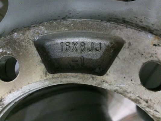 ขายล้อ SSR RIDE (JAPAN) 16x8 ออฟ-1 6/139.7 มี 5 วง ประมูลจากญี่ปุ่นครับ ขายล้อ SSR RIDE (JAPAN) 16x8 ออฟ-1 6/139.7 มี 5 วง ประมูลจากญี่ปุ่นครับ