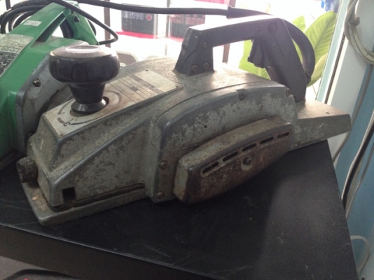 กบไฟฟ้ามากิต้า 5 นิ้ว รุ่น1804n กบไฟฟ้ามากิต้า 5 นิ้ว รุ่น1804n