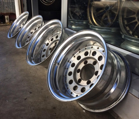 ล้อหยดน้ำ ENKEI HR385 15 หน้า8 หลัง9 ุ6/139.7 ออฟลึกมาก ประมูลจากญี่ปุ่นครับ