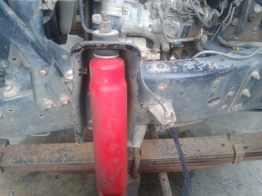 รถบรรทุก 6 ล้อดัมพ์ ยี่ห้อ TOYOTA  DYNA 350    115  แรงม้า..สามารถชมสภาพรถและทดลองขับได้และราคายังสามารถต่อรองได้อีกครับ