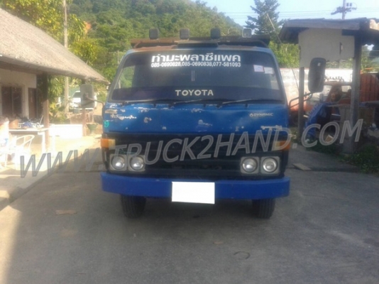 รถบรรทุก 6 ล้อดัมพ์ ยี่ห้อ TOYOTA  DYNA 350    115  แรงม้า..สามารถชมสภาพรถและทดลองขับได้และราคายังสามารถต่อรองได้อีกครับ
