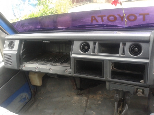 รถบรรทุก 6 ล้อดัมพ์ ยี่ห้อ TOYOTA  DYNA 350    115  แรงม้า..สามารถชมสภาพรถและทดลองขับได้และราคายังสามารถต่อรองได้อีกครับ