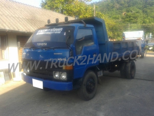 รถบรรทุก 6 ล้อดัมพ์ ยี่ห้อ TOYOTA  DYNA 350    115  แรงม้า..สามารถชมสภาพรถและทดลองขับได้และราคายังสามารถต่อรองได้อีกครับ